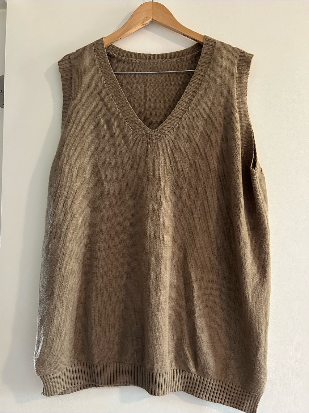 V-Neck Knit Sweater Vest - Taupe
